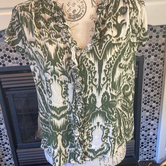 Cupio button front blouse , size medium, good used condition - Picture 3 of 8